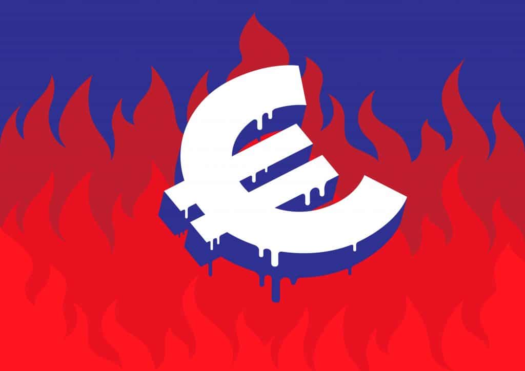 symbole euro en feu - dette d'Etat